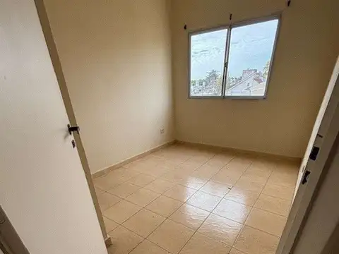 Departamento en Alquiler en Villa Ballester, $ 750.000