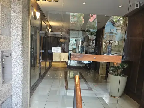 DEPARTAMENTO EN NUÑEZ APTO CREDITO SE FINANCIA HASTA EL 40% EN SEGUNDO PISO A LA CALLE EXCELENTE UBICACION 2 CUADRAS DE CABILDO Y CONGRESO