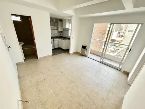 Paraguay 3500, Piso 7