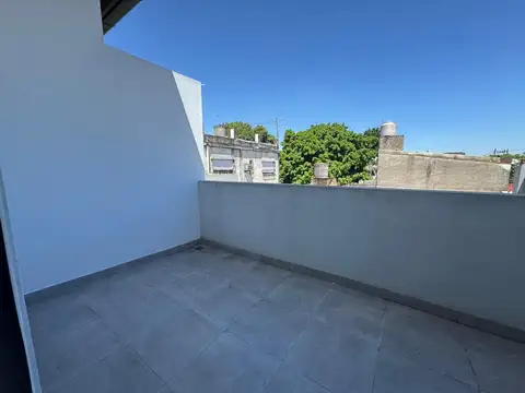 Departamento en Alquiler en Caseros, $ 790.000