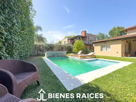 Casa 4 ambientes con 3 baños