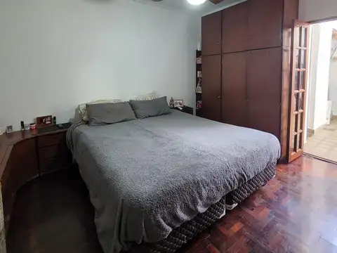 PH en venta - 2 Dormitorios 1 Baño - Bernal