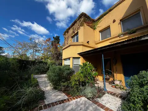 VENTA de Casa en Bella Vista, 6 ambientes