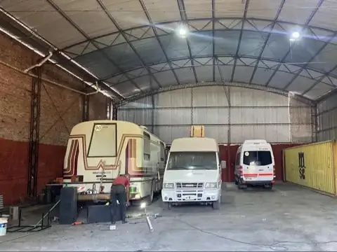 Alquiler de Galpón 1200m² en Zona Industrial Morón