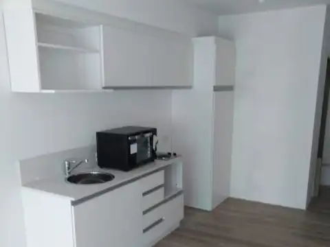 Luis Maria Drago 200 , Piso 1