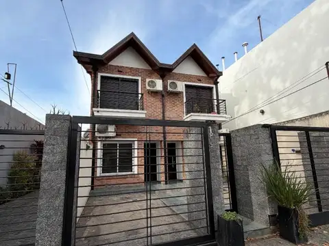 Alquiler Duplex 3 Ambientes en Banfield.