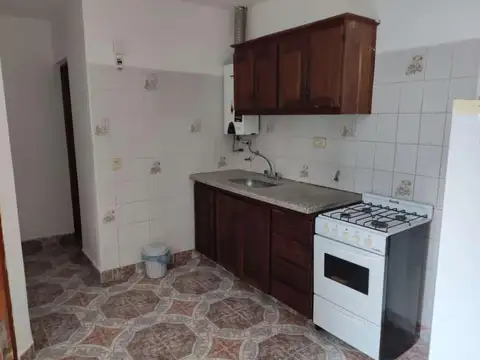 Necochea e/ Pinamar y Valparaíso