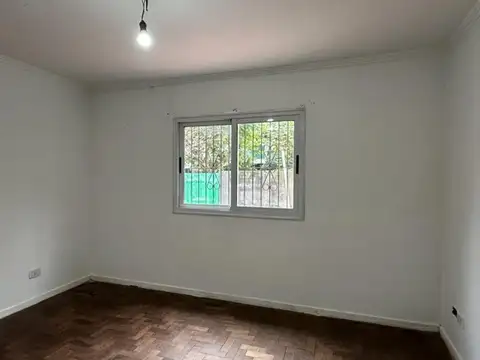 Casa en Alquiler en Don Torcuato, $ 900.000