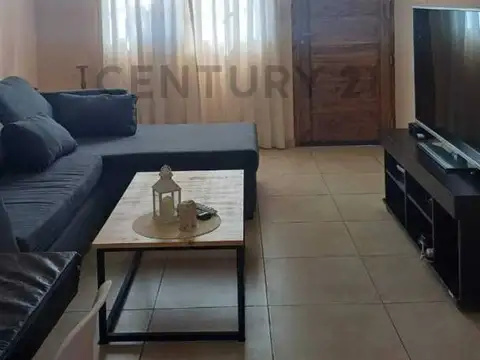 Tapon Moyano 200, Piso 0