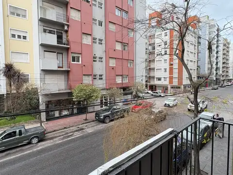 DEPARTAMENTO DE 2 AMB EXTERNO CON BALCON