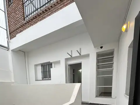 DPTO PH 2 AMB. 1º PISO POR ESCALERA CONTRAFRENTE