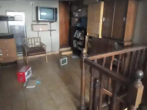 Azcuenaga esquina San Luis- Balvanera/ Fac. de Medicina- Gran Ph x Escaleras