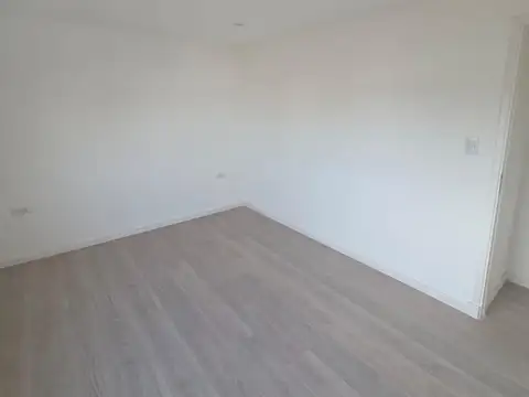 DUPLEX DE 3 AMBIENTES PRIMER PISO CON BALCÓN