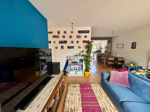 3 AMBIENTES CON COCHERA/ BAULERA PATIO Y BALCON