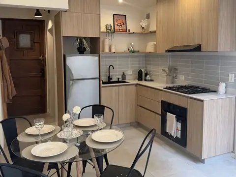 Depto Tipo Casa 3 ambientes con 2 baños