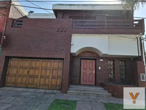 Camacúa e/ Monseñor Espinosa y José Álvarez Condarco