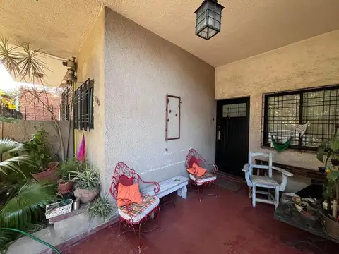 Triplex 4 Ambientes Con Cochera Villa Sarmiento