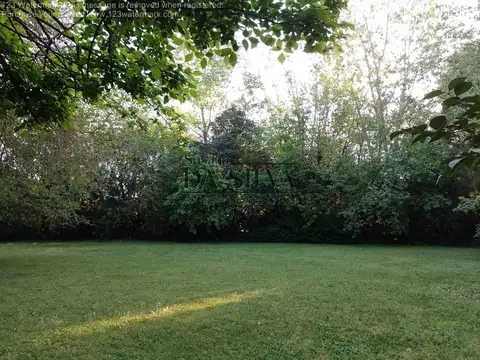 Lote con Cerco y Vegetación en Club de Campo EL MORO