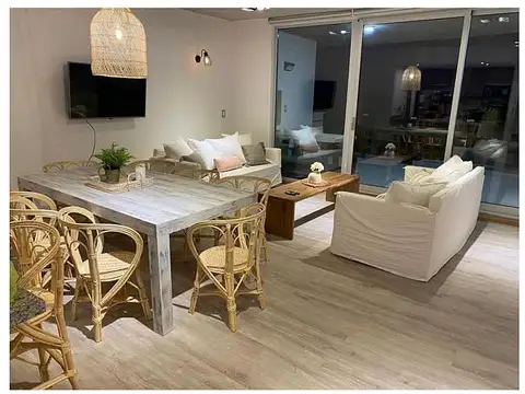 Departamento Venta Pinamar 3 Ambientes Equipado. Vista y salida al mar