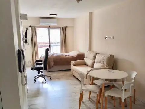 ALQUILER MONOAMBIENTE BOEDO CON BALCON