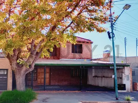 Century21 López vende casa en Godoy Cruz