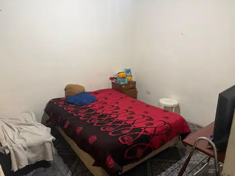 CASA TRES DORMITORIOS EN VENTA GLLEN JARDIN COCHER