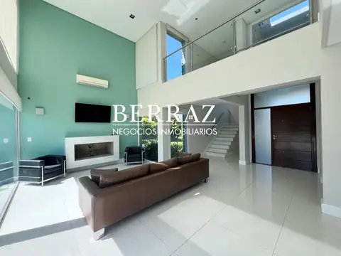 Casa en Alquiler en Haras Santa Maria - Los Robles, USD 2.800