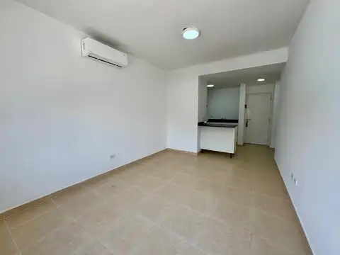 Departamento en Alquiler en Los Nogales, $ 450.000