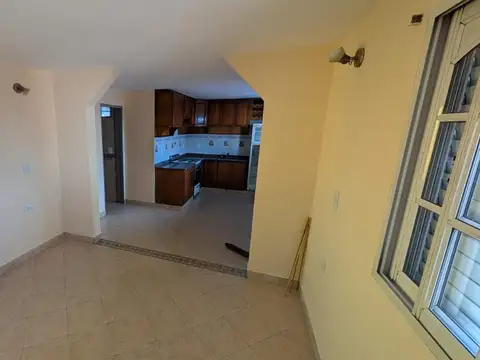 Depto Tipo Casa en Alquiler de 2 ambientes
