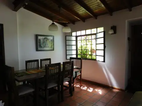 Casa en Venta en Don Torcuato, USD 180.000
