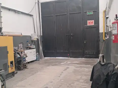 Galpon en Venta en Parque Avellaneda, USD 280.000