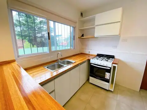 Depto Tipo Casa en Venta de 2 ambientes