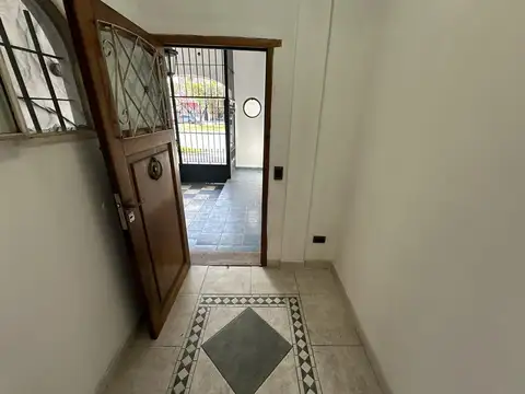 Depto Tipo Casa 3 ambientes con 2 baños
