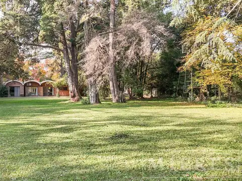 Casa en venta sobre terreno de 5380m² en Highland Park, Las Campanillas 1470