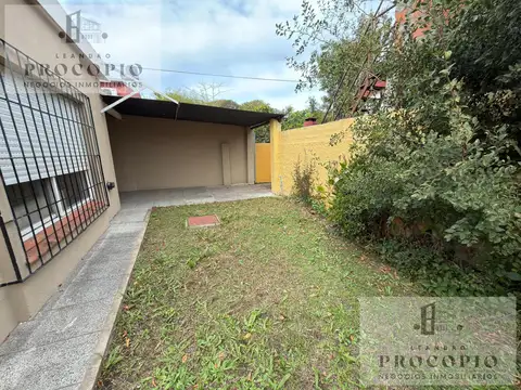 Depto Tipo Casa en Alquiler de 2 dormitorios
