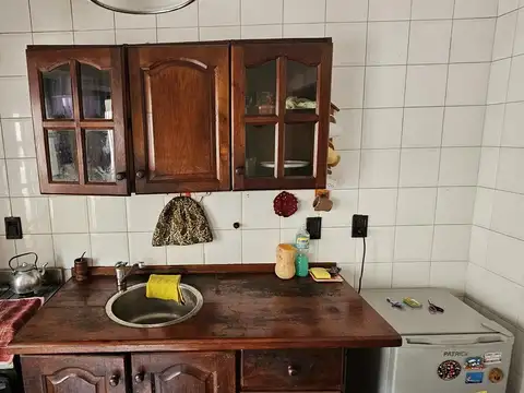 Mariano Moreno al 3000 esq. Pedro Goyena