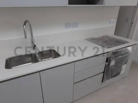 PALACIO ROCCATAGLIATA | GRAN 3 AMBIENTES CON BALCÓN | PRÓXIMA ENTREGA. Permuta