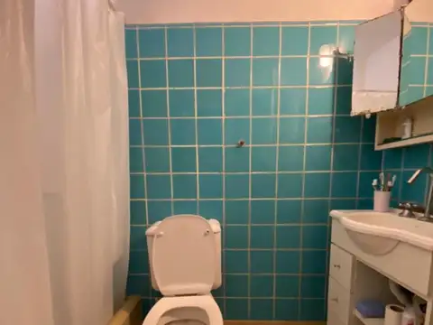 CASA RECICLADA DE 4 AMBIENTES