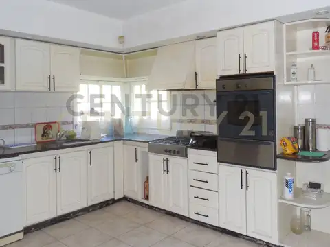 518 e/ 18 y 19 2300, Piso 0