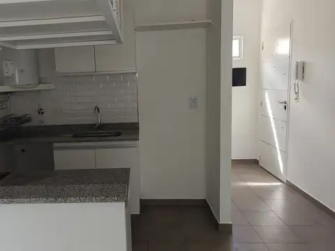 Depto Tipo Casa en Alquiler de 2 dormitorios