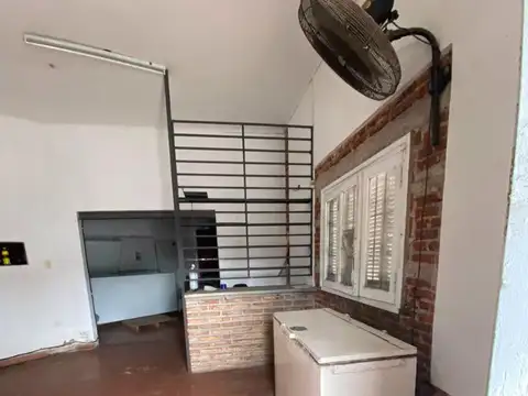 Local en Alquiler en Alberdi, $ 650.000