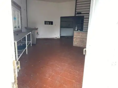 Alquiler Local Comercial Alberdi a metros del Puente Tablada
