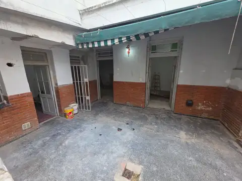 Depto Tipo Casa 2 ambientes con 1 baño