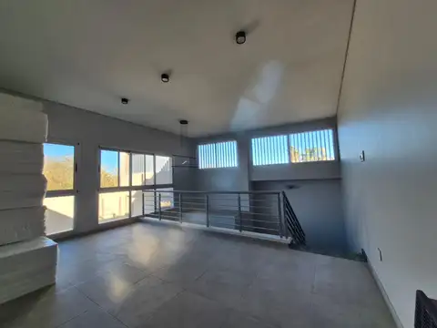 Local en Alquiler en San Juan, $ 4.200.000