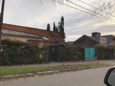 GALPON  en venta - JOSÉ C. PAZ c/ casa