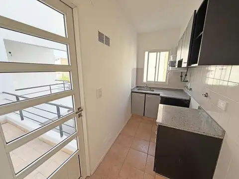 Departamento en Alquiler en San Lorenzo, $ 450.000