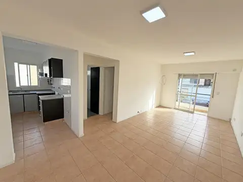 Berón de Astrada al 900