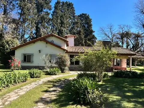 Casa B° Los Jazmines