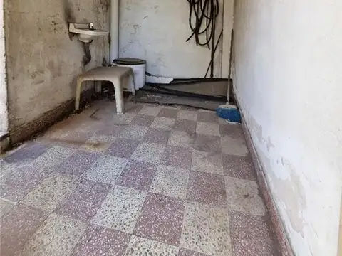 Depto Tipo Casa en Venta 60 años