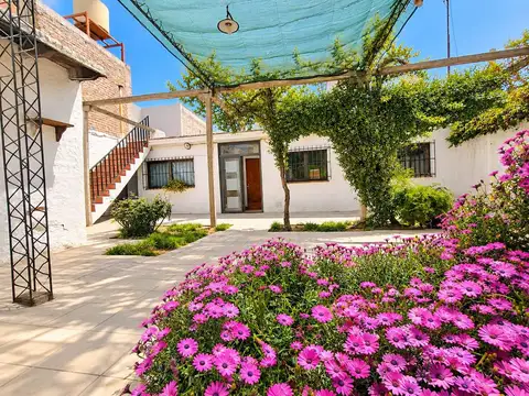 CALLE HUARPES ,  SAN JOSE GUAYMALLEN al 2200